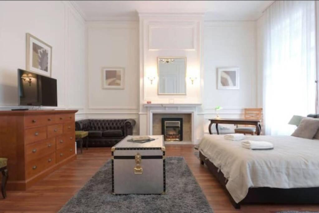 Luxury Art Deco Suite Close To Museum Of Fine Arts Budapeste Exterior foto